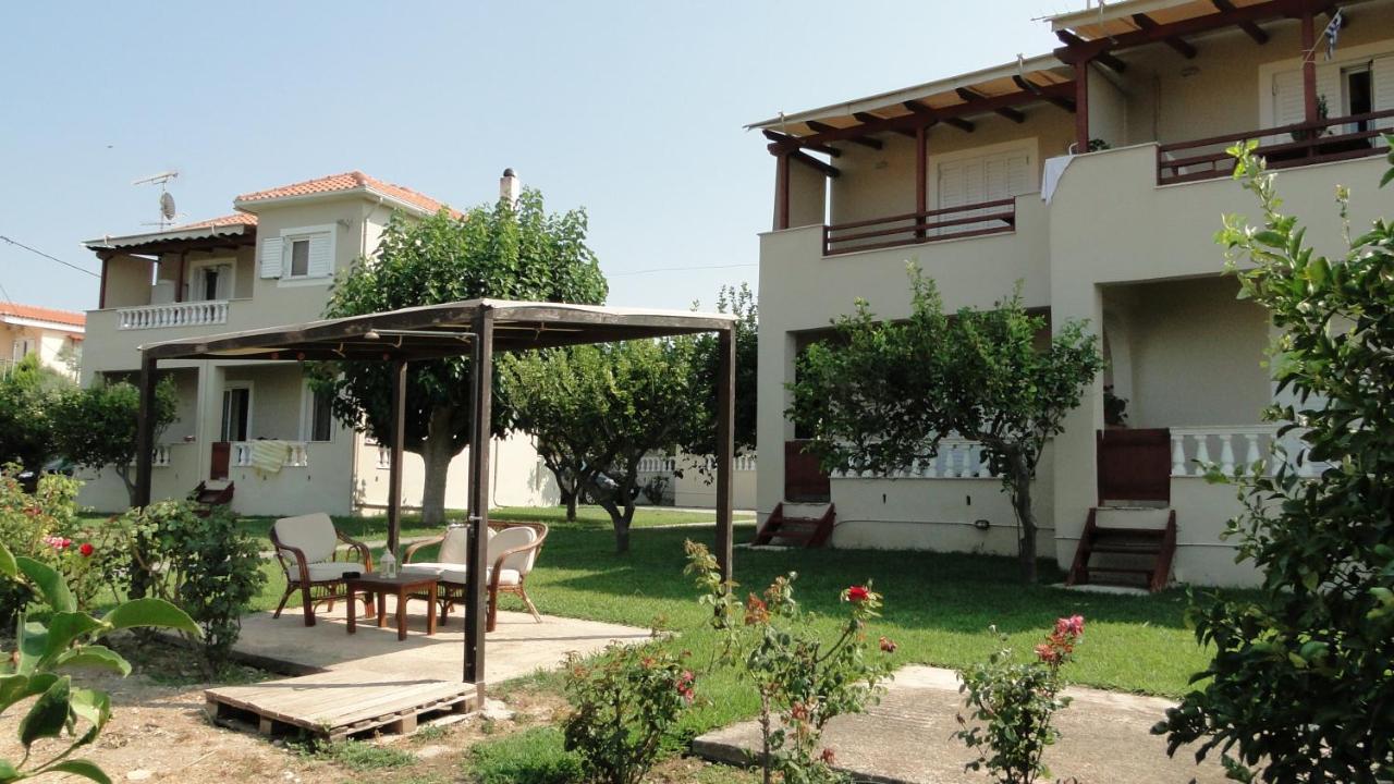 Caposaldo Apartments Akráta Kültér fotó