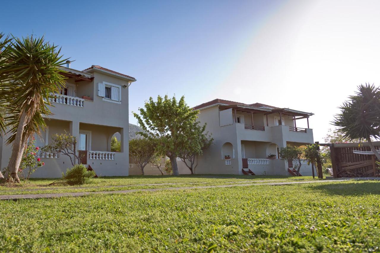 Caposaldo Apartments Akráta Kültér fotó