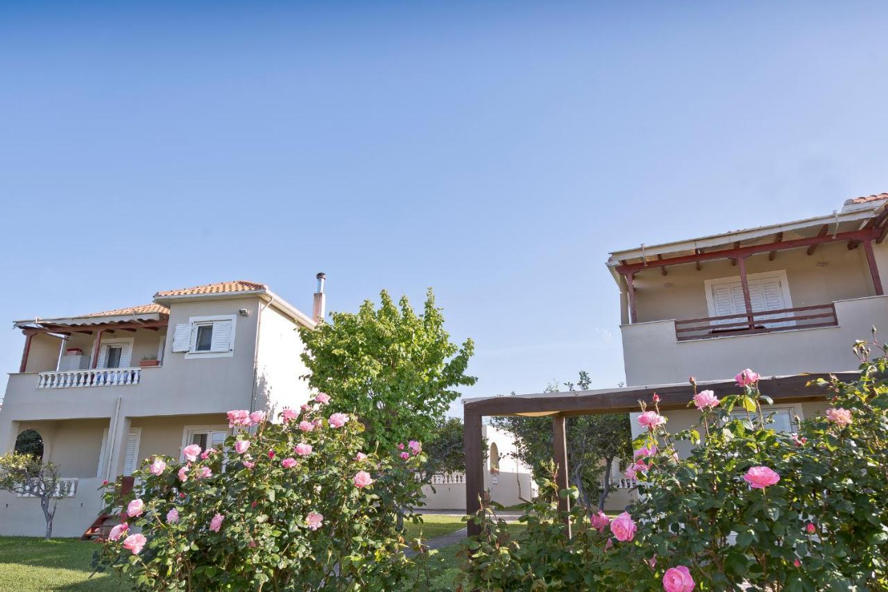 Caposaldo Apartments Akráta Kültér fotó