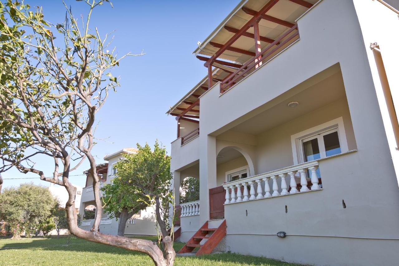 Caposaldo Apartments Akráta Kültér fotó