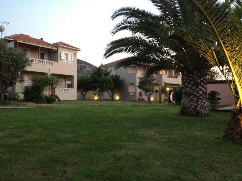 Caposaldo Apartments Akráta Kültér fotó