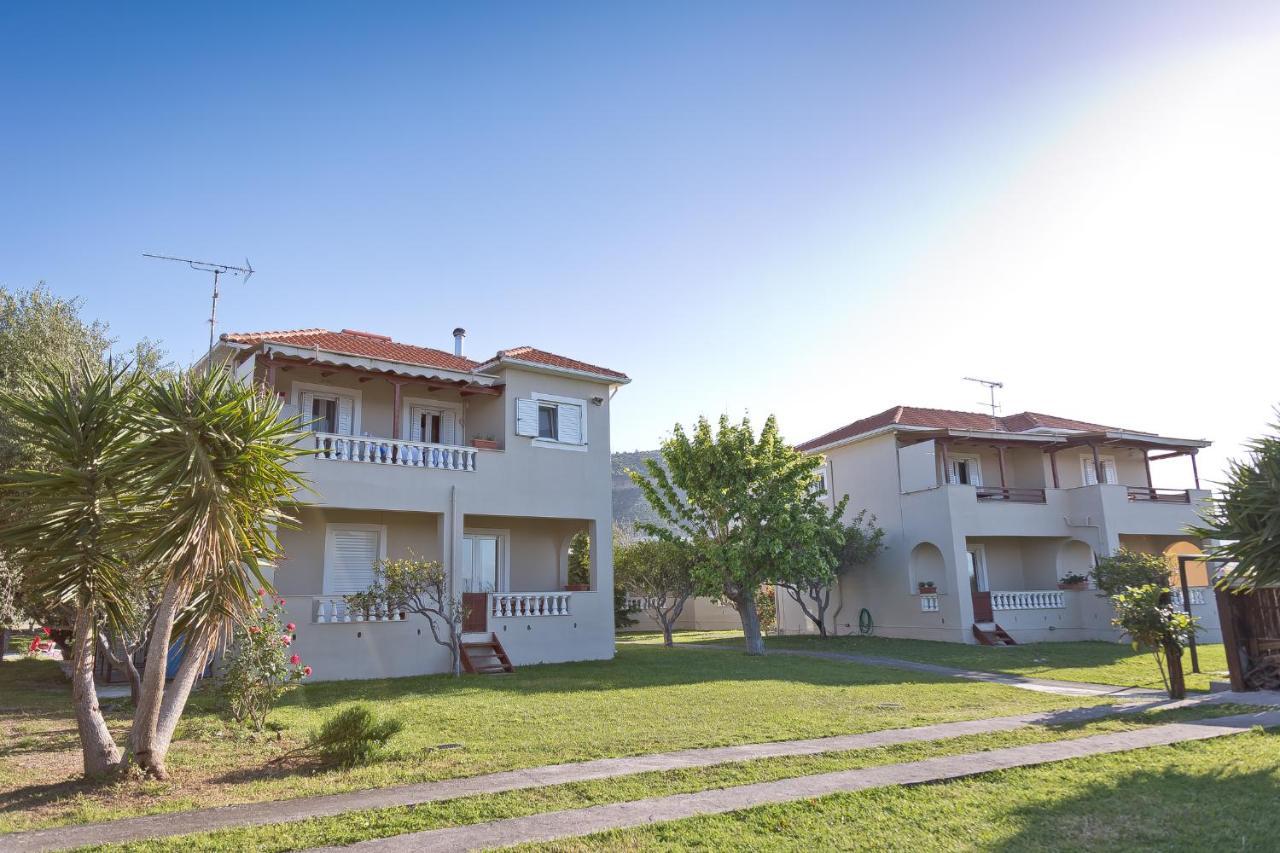 Caposaldo Apartments Akráta Kültér fotó